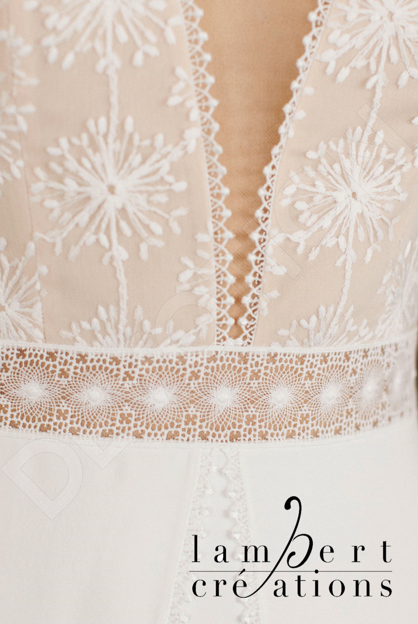 Appalaches A-line Deep V-neck Ivory Nude Wedding dress
