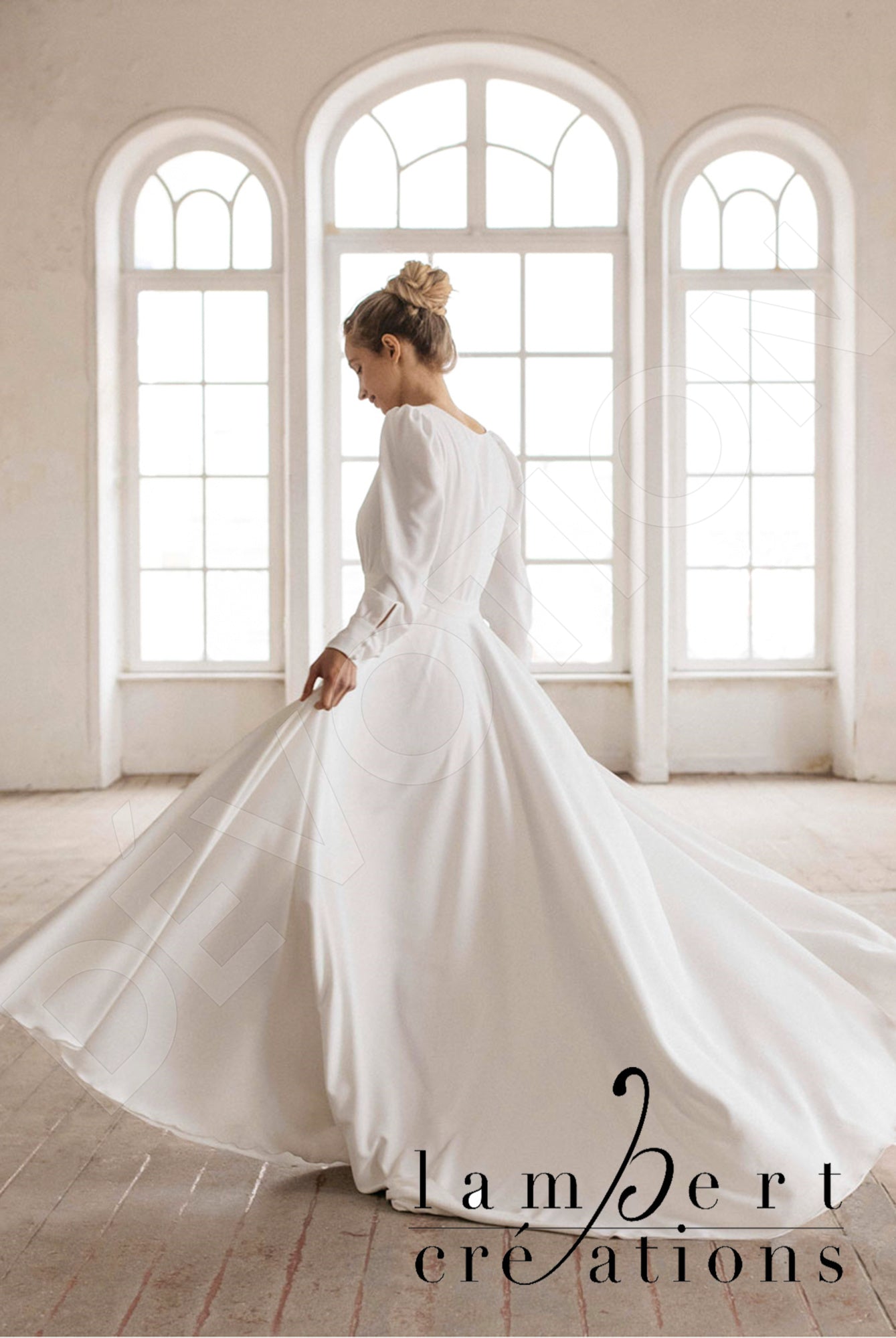 Cosmos Full back A-line Long sleeve Wedding Dress 5