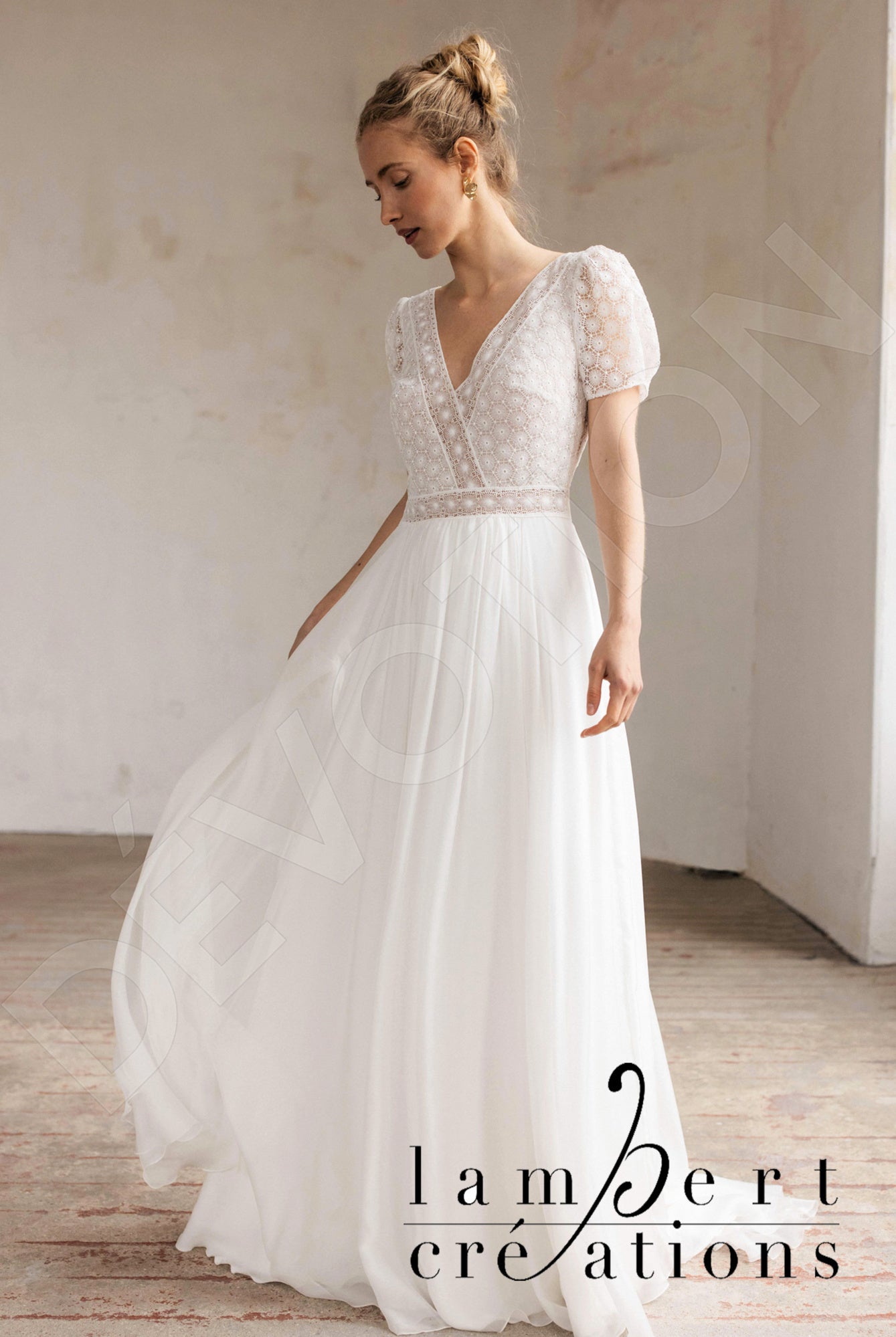 Edelweiss Open back A-line Short/ Cap sleeve Wedding Dress Front