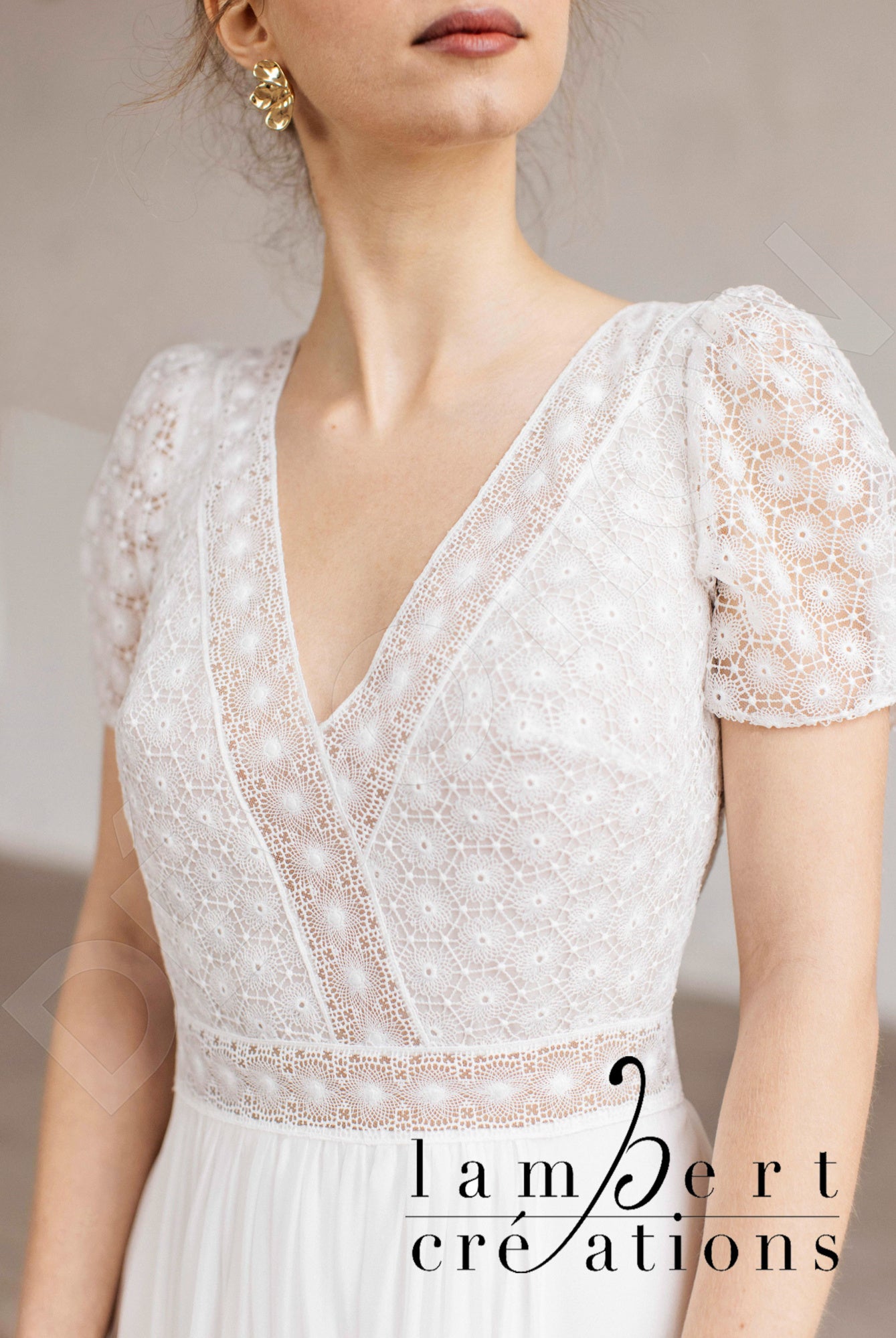 Edelweiss Open back A-line Short/ Cap sleeve Wedding Dress 2