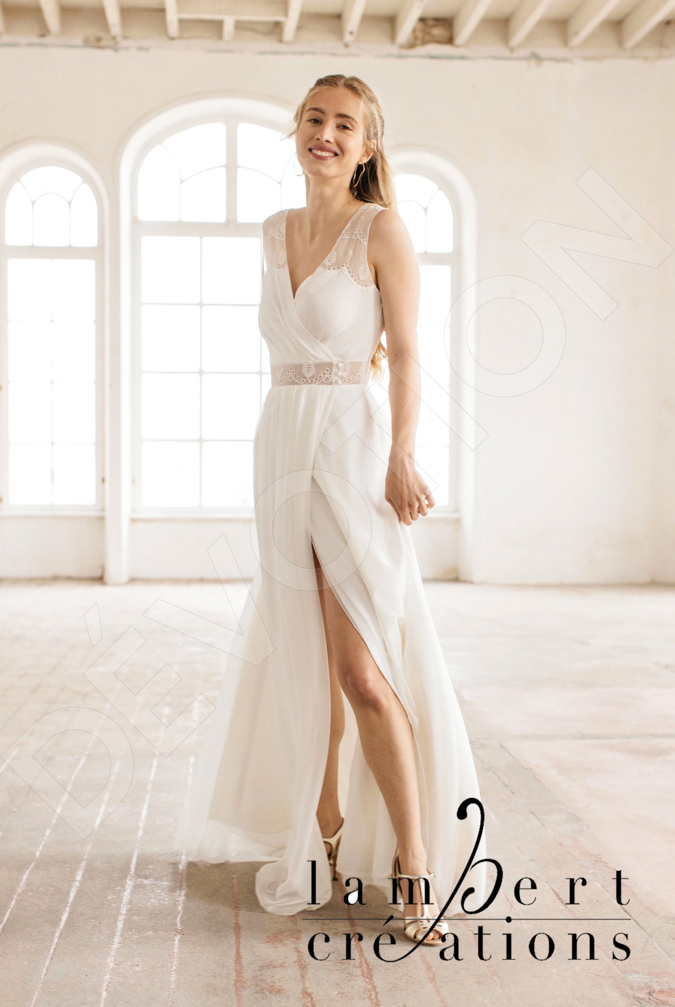 Oural Open back A-line Sleeveless Wedding Dress 6