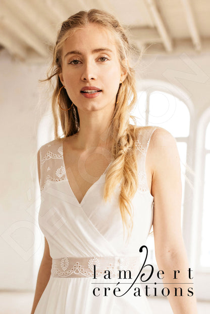 Oural Open back A-line Sleeveless Wedding Dress 8