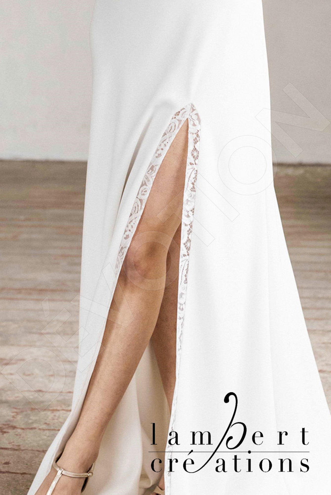 Sierra A-line V-neck Ivory Wedding dress