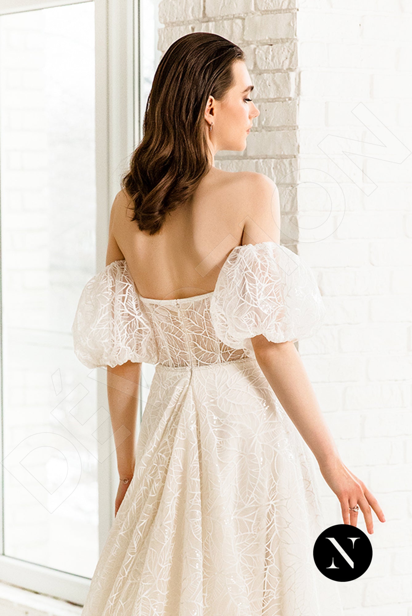 Gio Open back A-line Detachable sleeves Wedding Dress 4