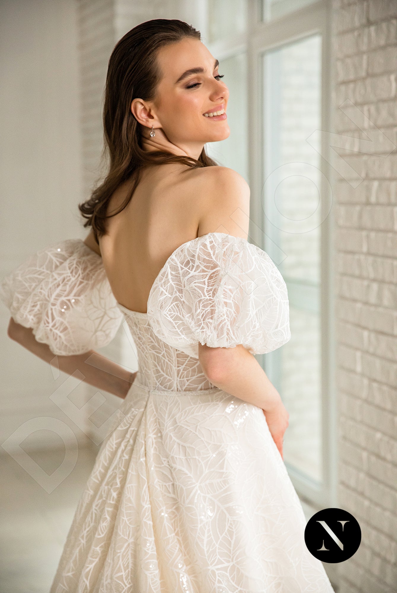 Gio A-line Off-shoulder/Drop shoulders Milk Champagne Wedding dress