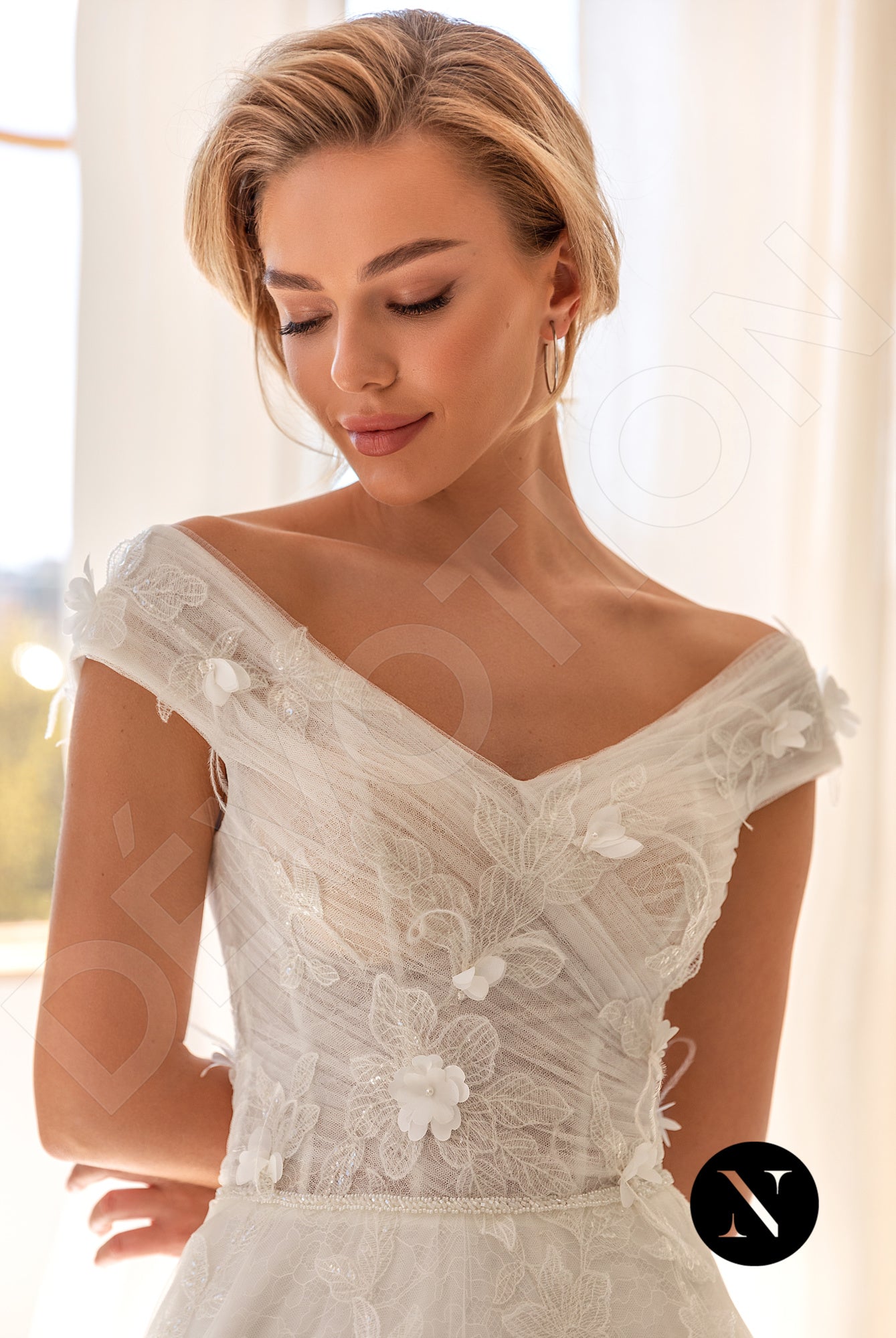 Esmina Open back A-line Short/ Cap sleeve Wedding Dress 2