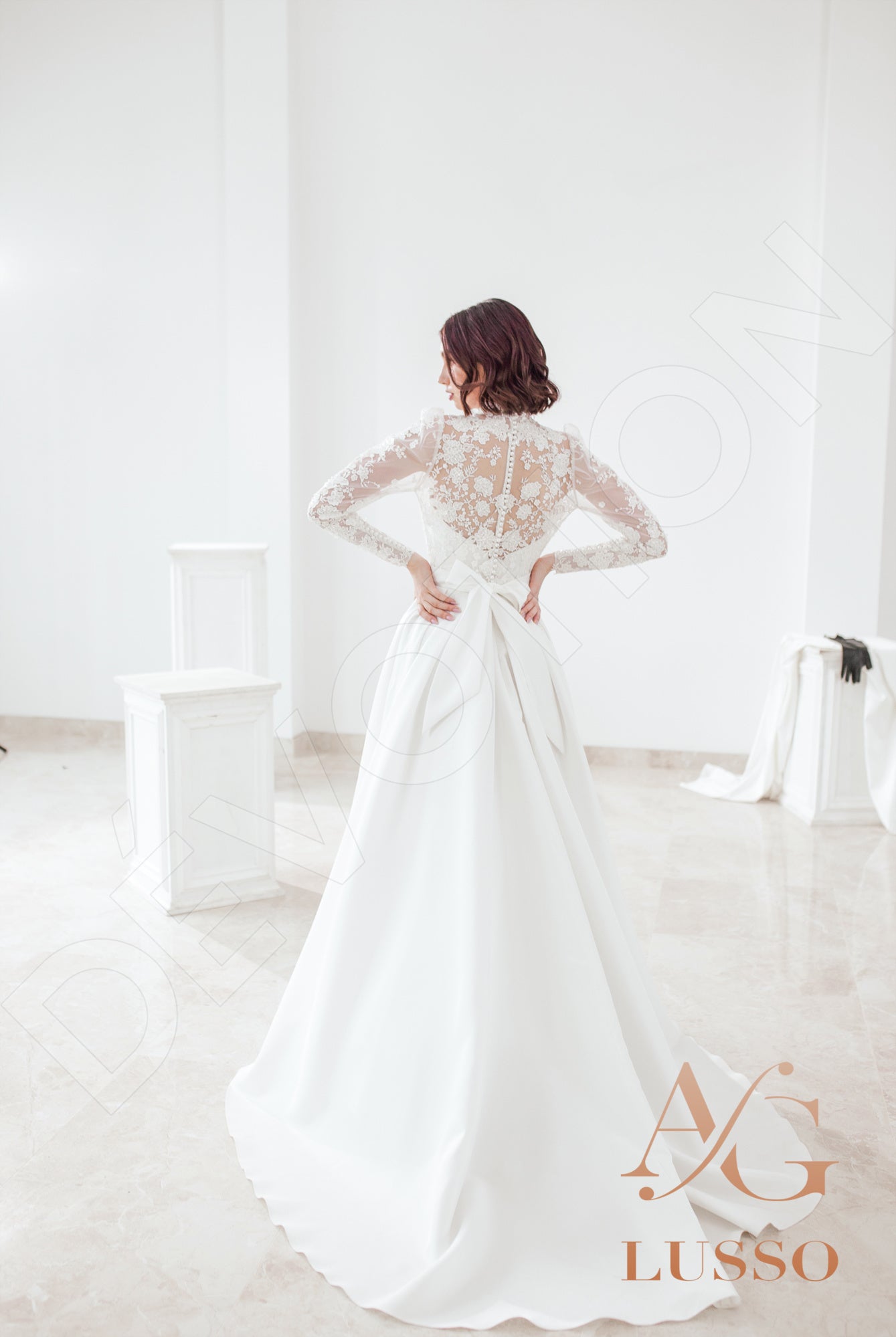 Janessa Full back A-line Long sleeve Wedding Dress 8