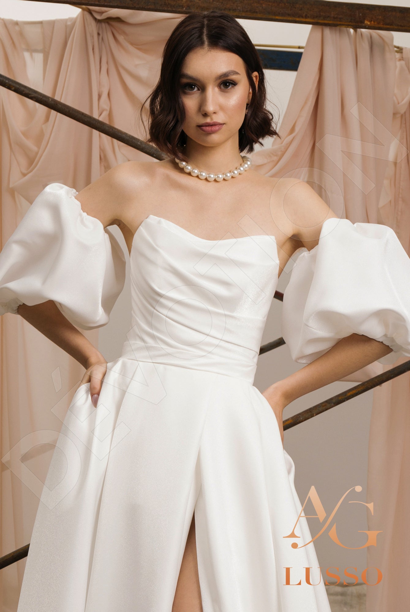 Arienna Open back A-line Detachable sleeves Wedding Dress 2