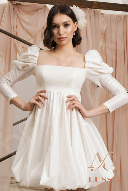 Lilybelle Open back A-line Long sleeve Wedding Dress 4