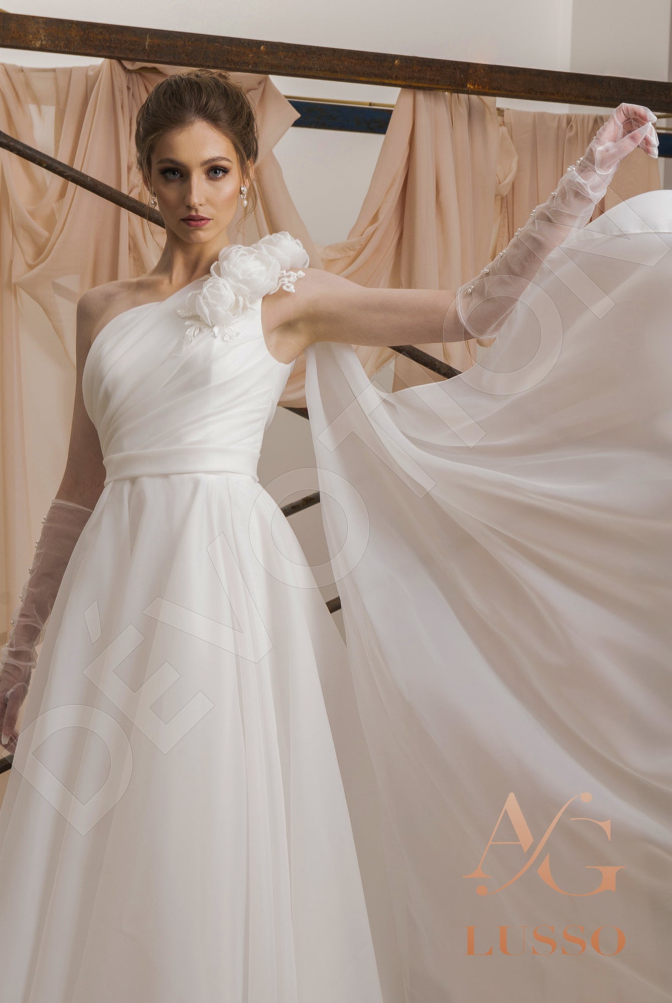 Lorinet Open back A-line Sleeveless Wedding Dress 4