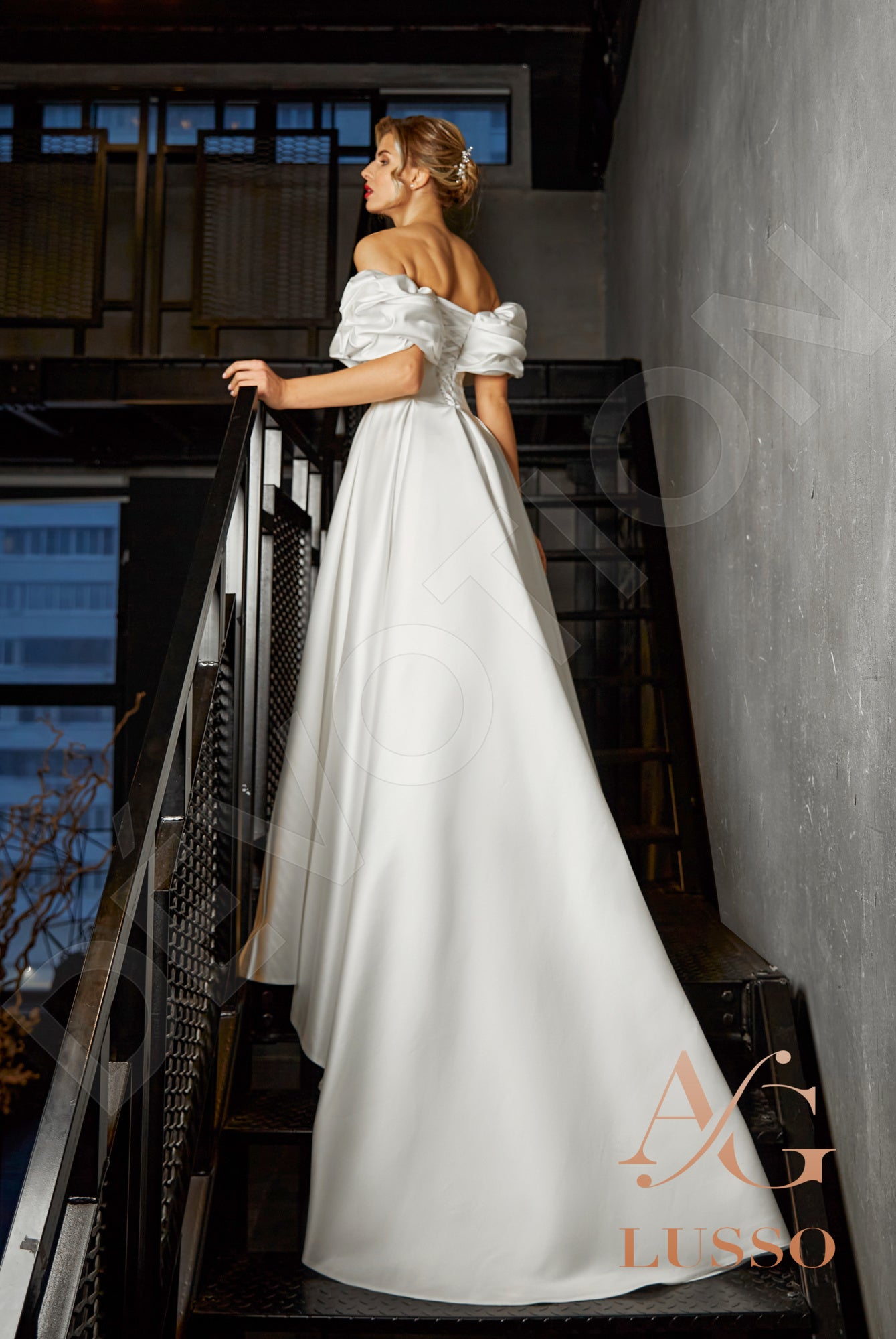 Audrey A-line Off-shoulder/Drop shoulders Ivory Wedding dress