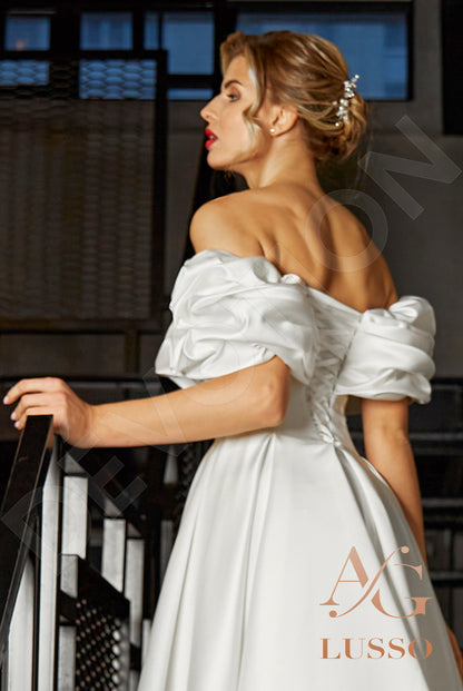 Audrey Open back A-line Short/ Cap sleeve Wedding Dress 3
