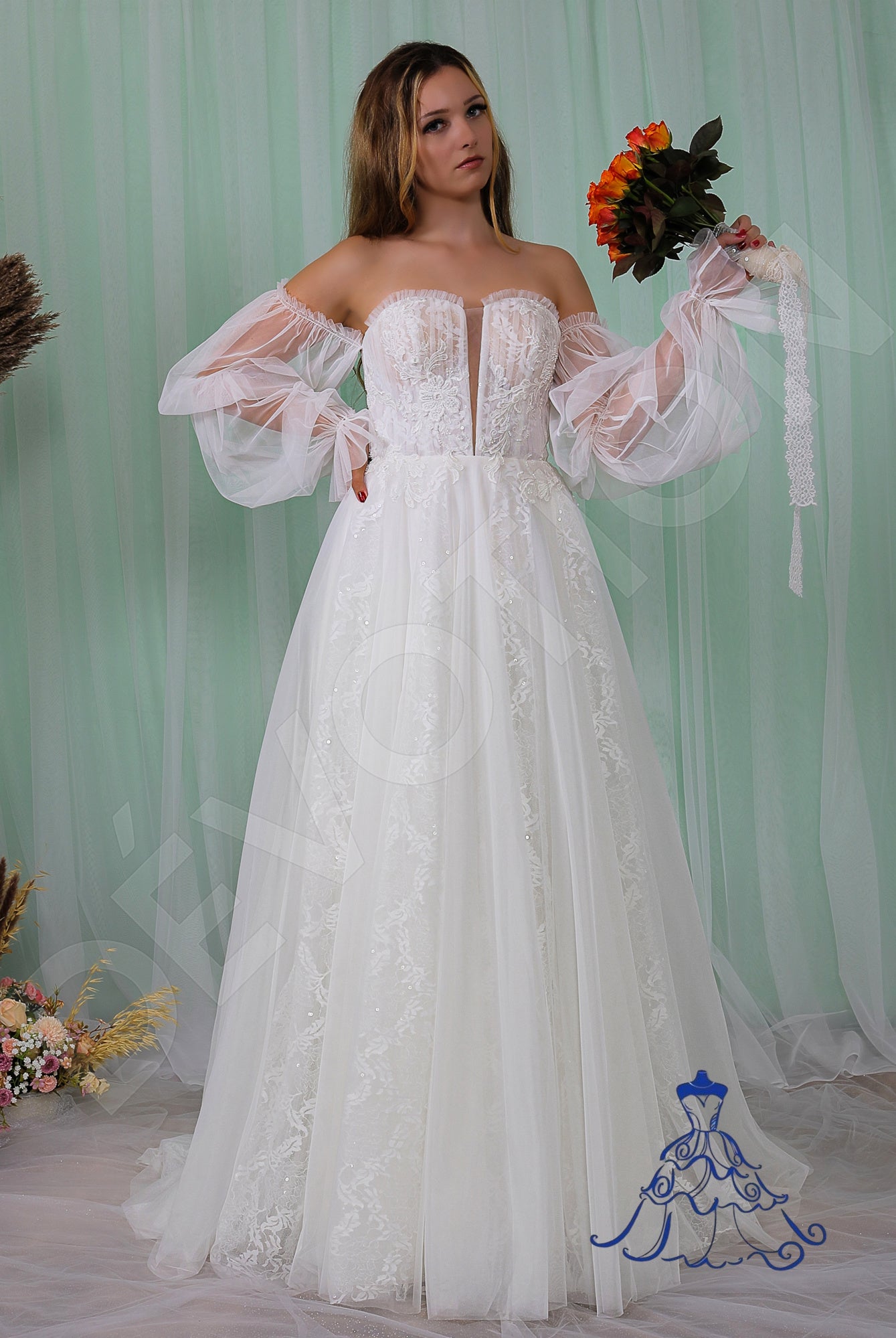 Leandra A-line Sweetheart Ivory Wedding dress