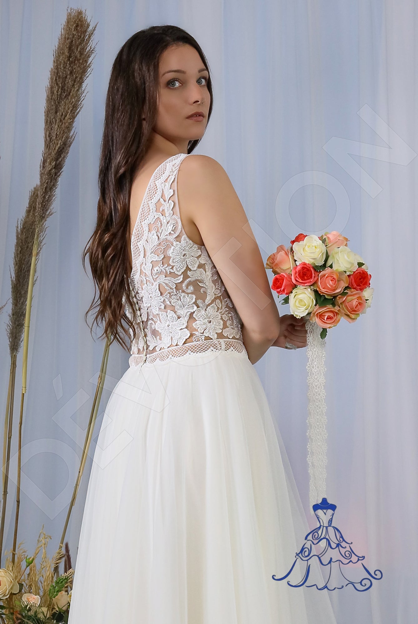 Maja A-line Deep V-neck Ivory Wedding dress