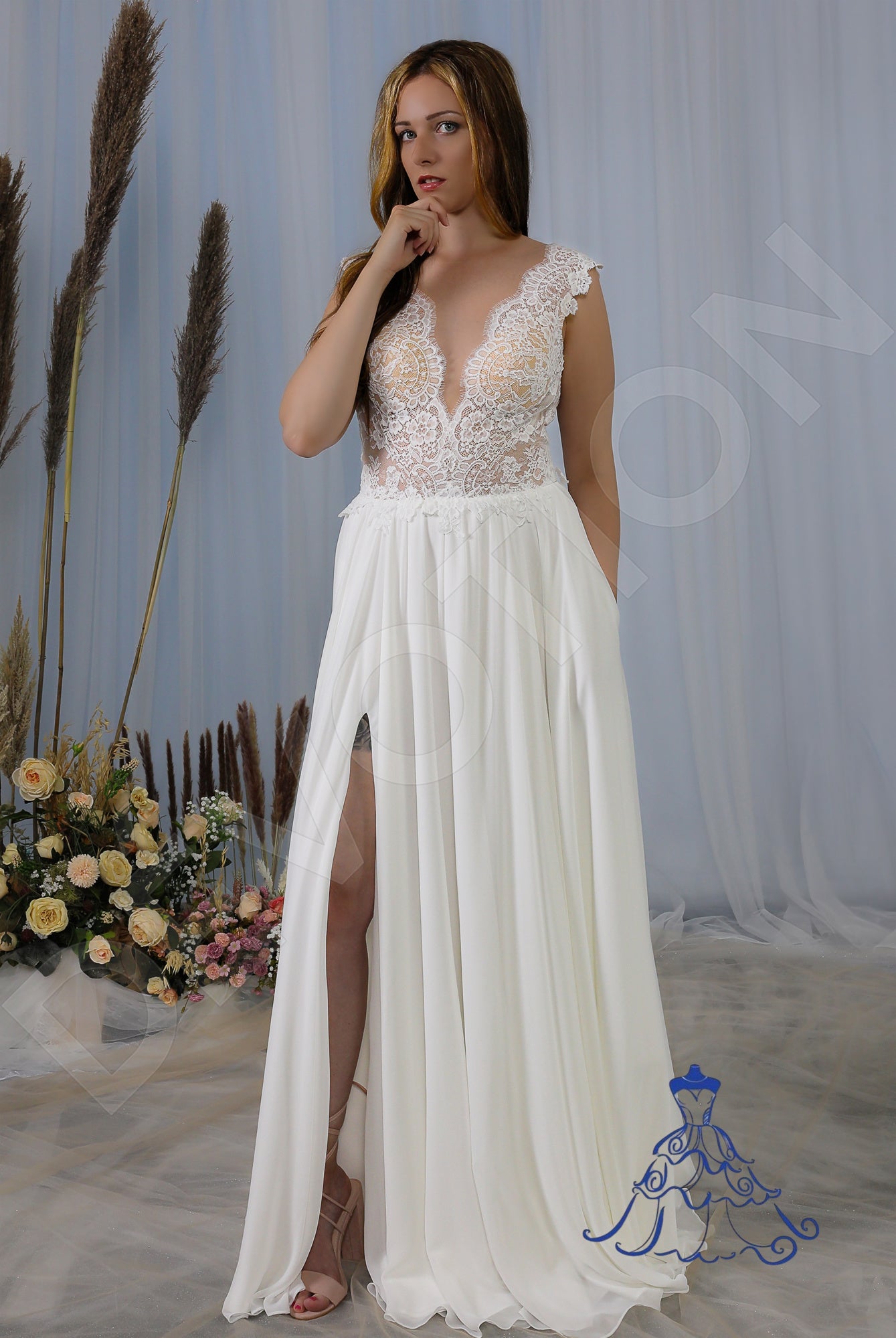 Minell Open back A-line Sleeveless Wedding Dress 4