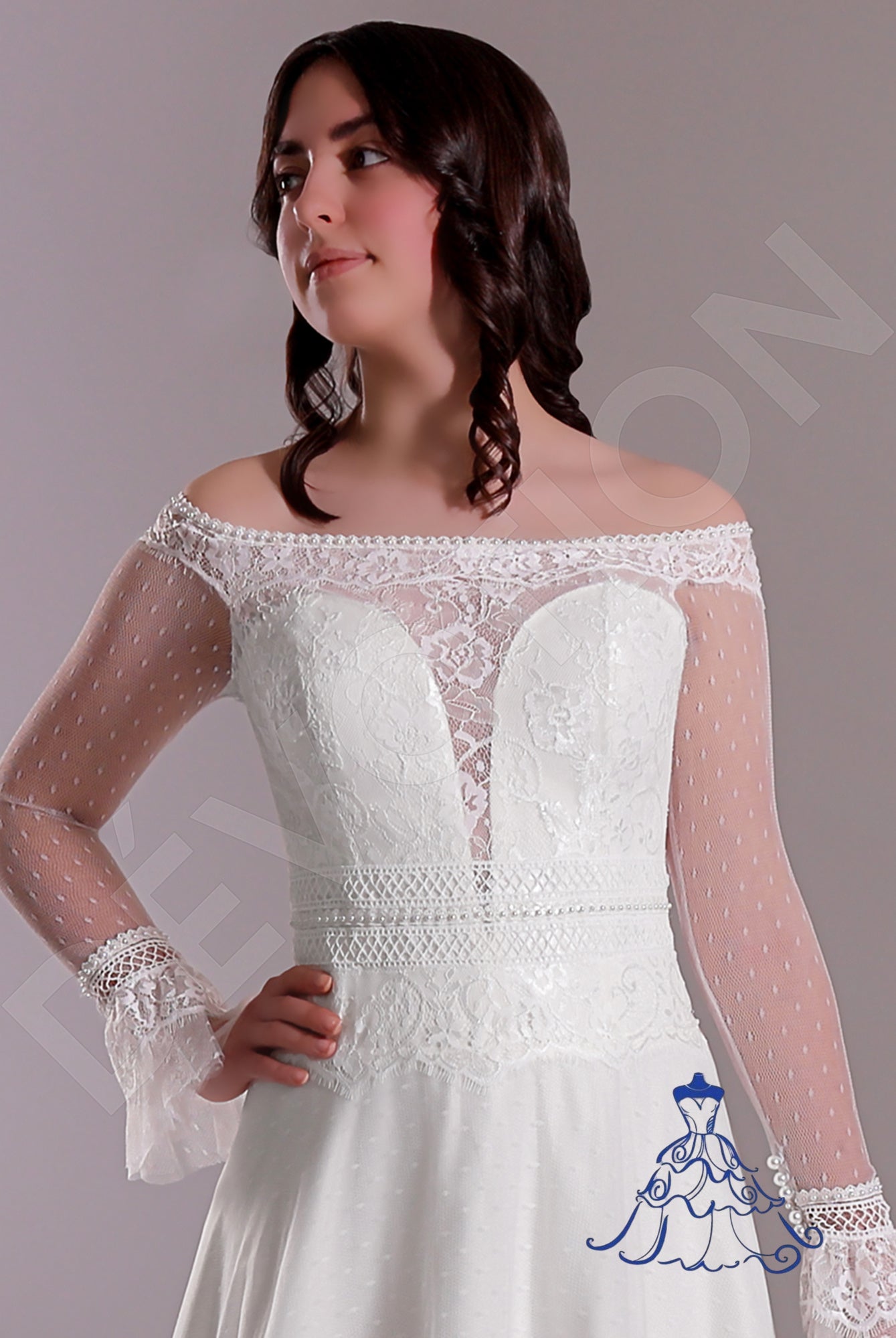 Adea Open back A-line Long sleeve Wedding Dress 2