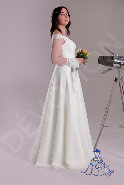 Adea Open back A-line Long sleeve Wedding Dress 4