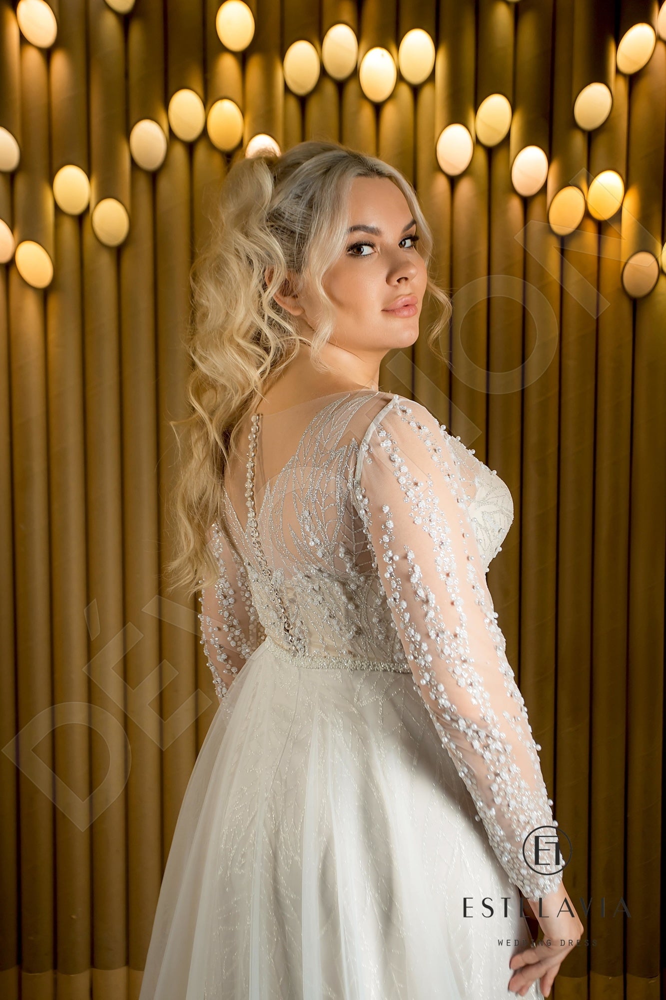Claudia Full back A-line Long sleeve Wedding Dress 4