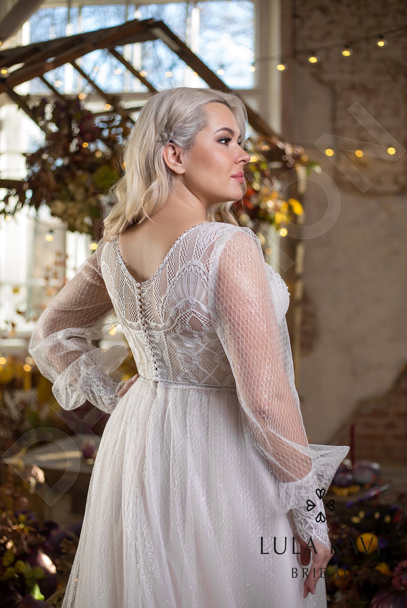Raisa Full back A-line Long sleeve Wedding Dress 3