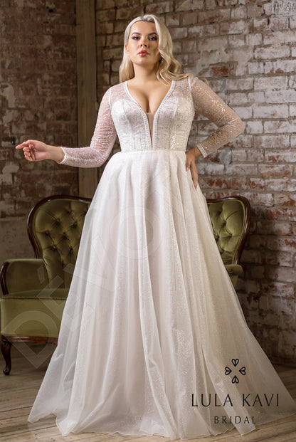 Ruslana Full back A-line Long sleeve Wedding Dress Front