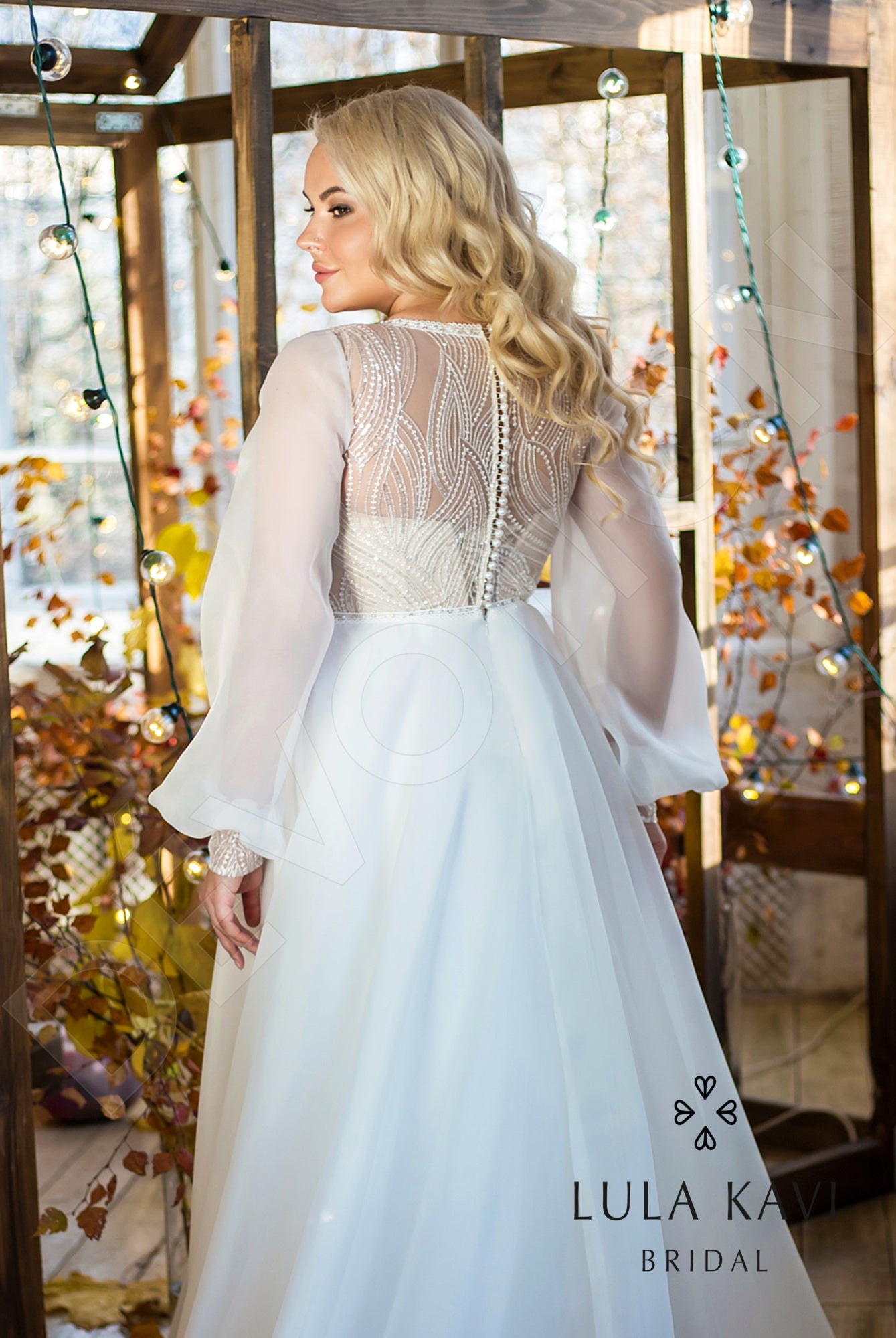 Ranya Full back A-line Long sleeve Wedding Dress 4