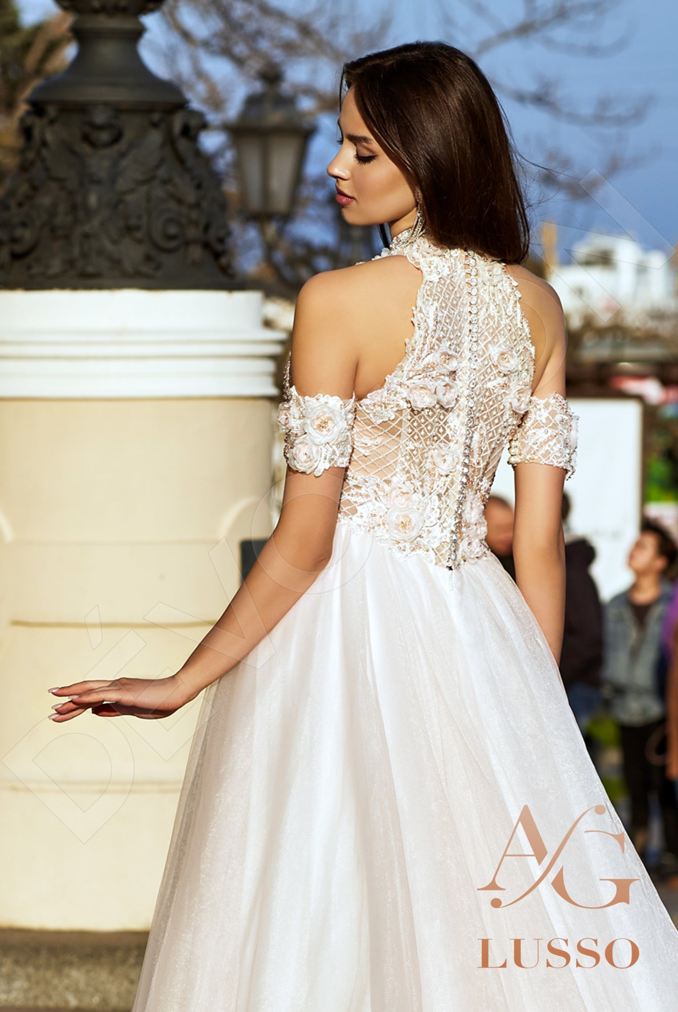 Basitta Full back A-line Detachable sleeves Wedding Dress 3