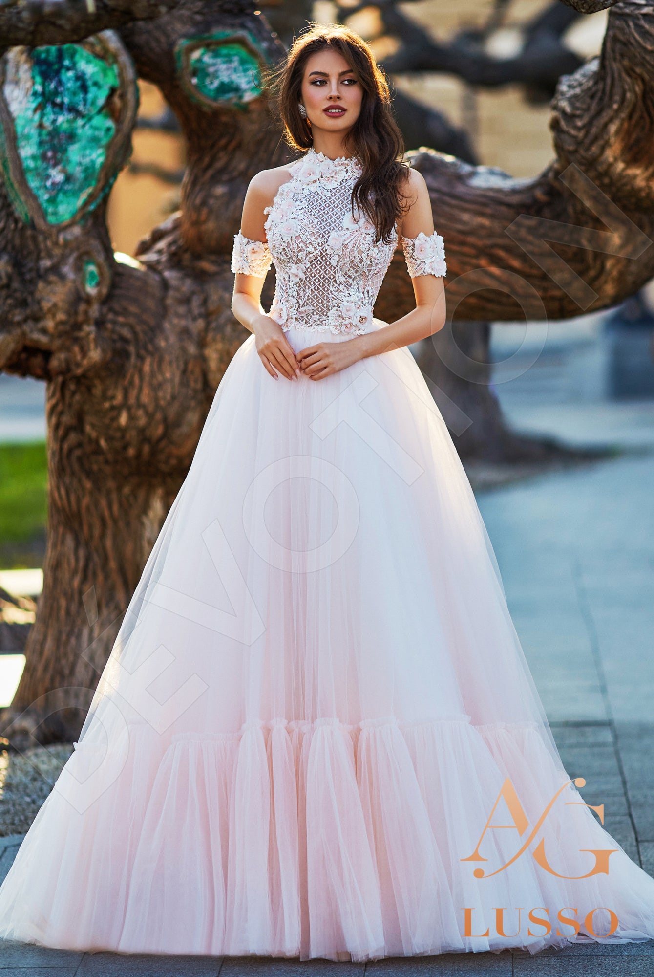 Basitta Full back A-line Detachable sleeves Wedding Dress Front