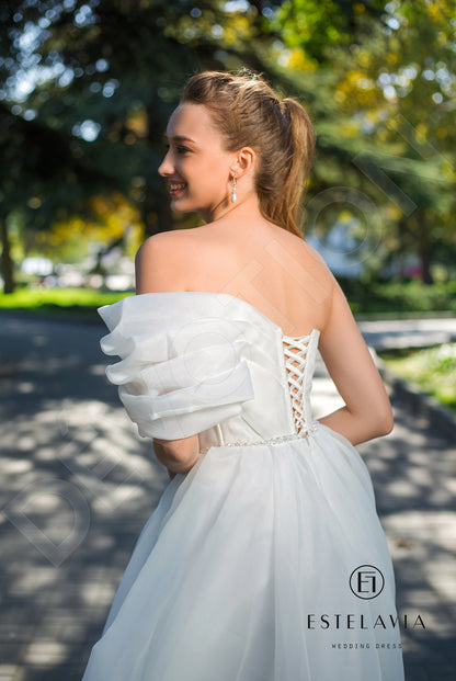 Cataline Open back A-line Strapless Wedding Dress 3