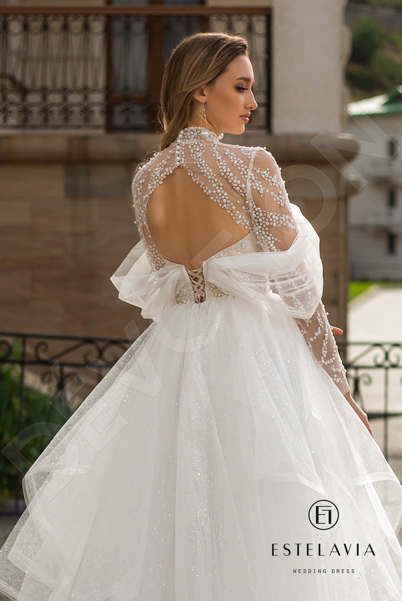 Felicia Open back A-line Long sleeve Wedding Dress 4