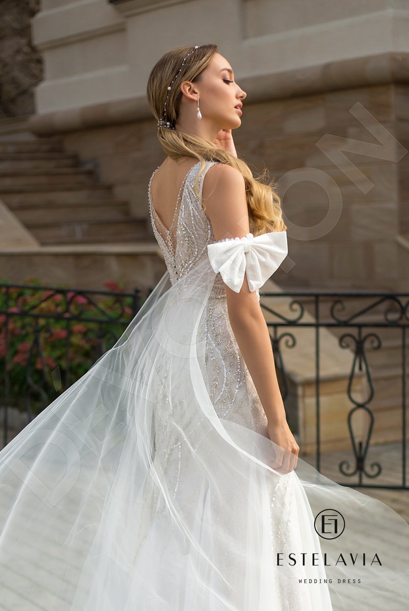 Laurencia Open back Trumpet/Mermaid Sleeveless Wedding Dress 9