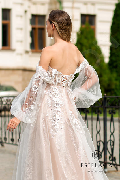 Lucrecine Open back A-line Strapless Wedding Dress 5