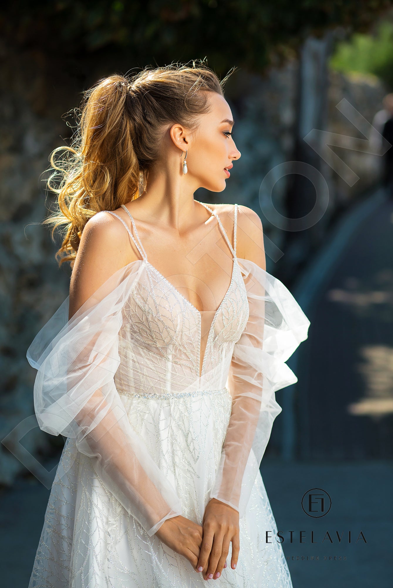 Magdina A-line V-neck Milk Wedding dress
