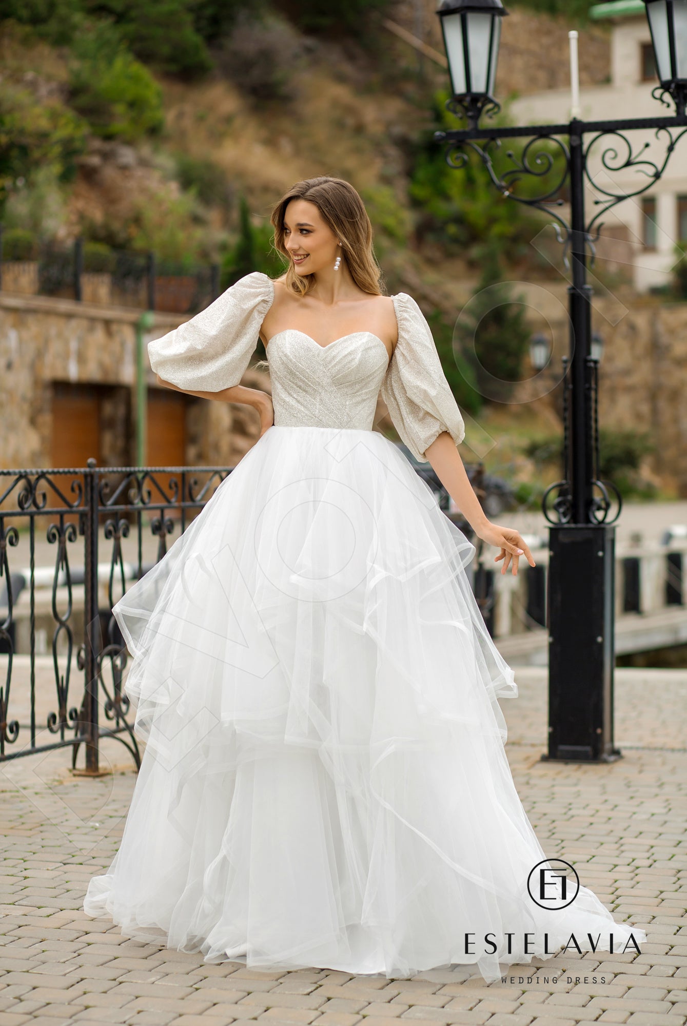 Mihaela Open back A-line Detachable sleeves Wedding Dress 9