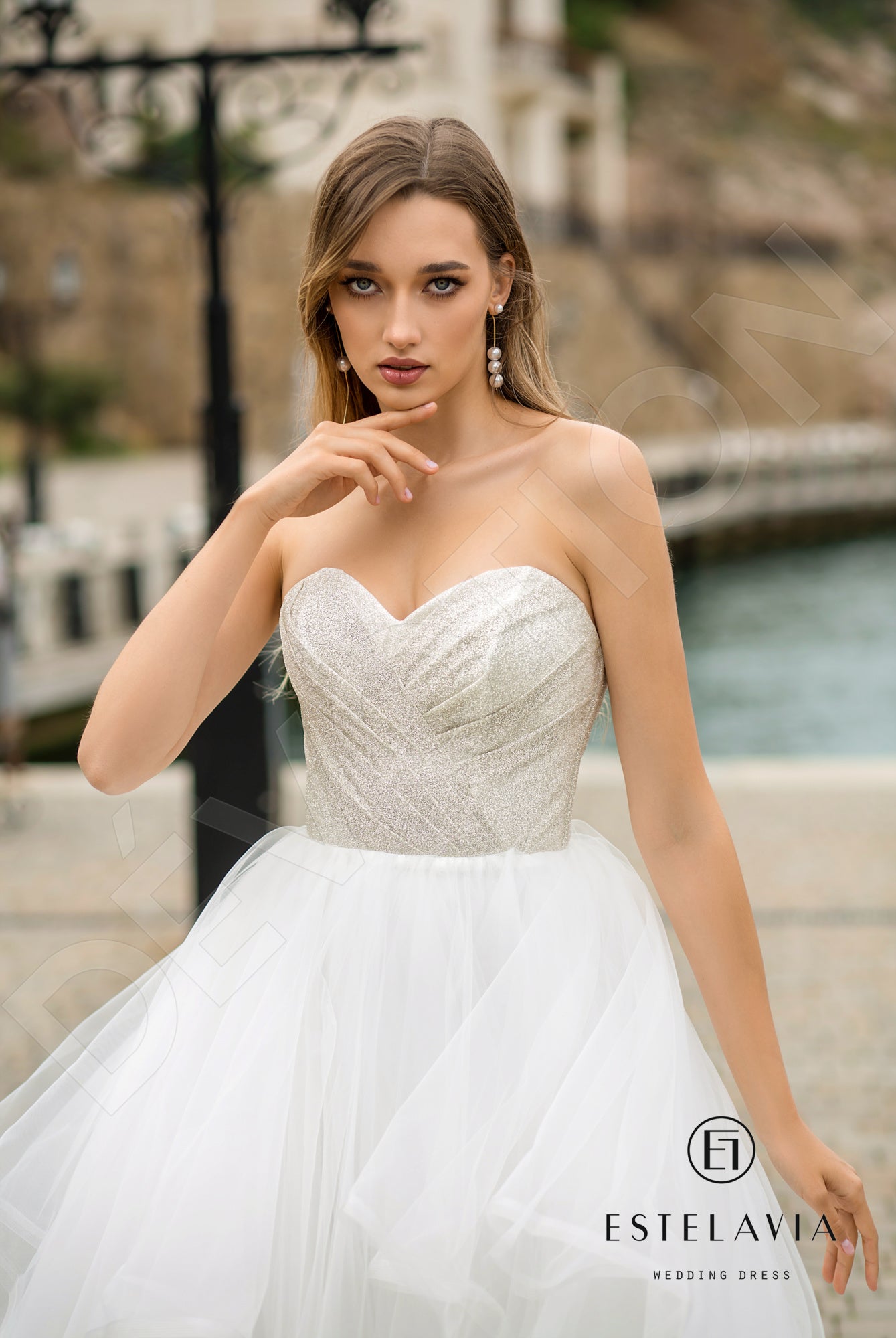 Mihaela A-line Off-shoulder/Drop shoulders Milk Wedding dress