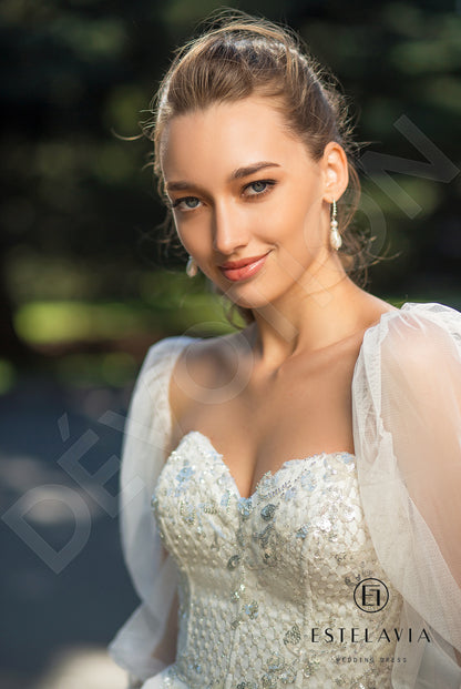 Zinovia Open back A-line Strapless Wedding Dress 2