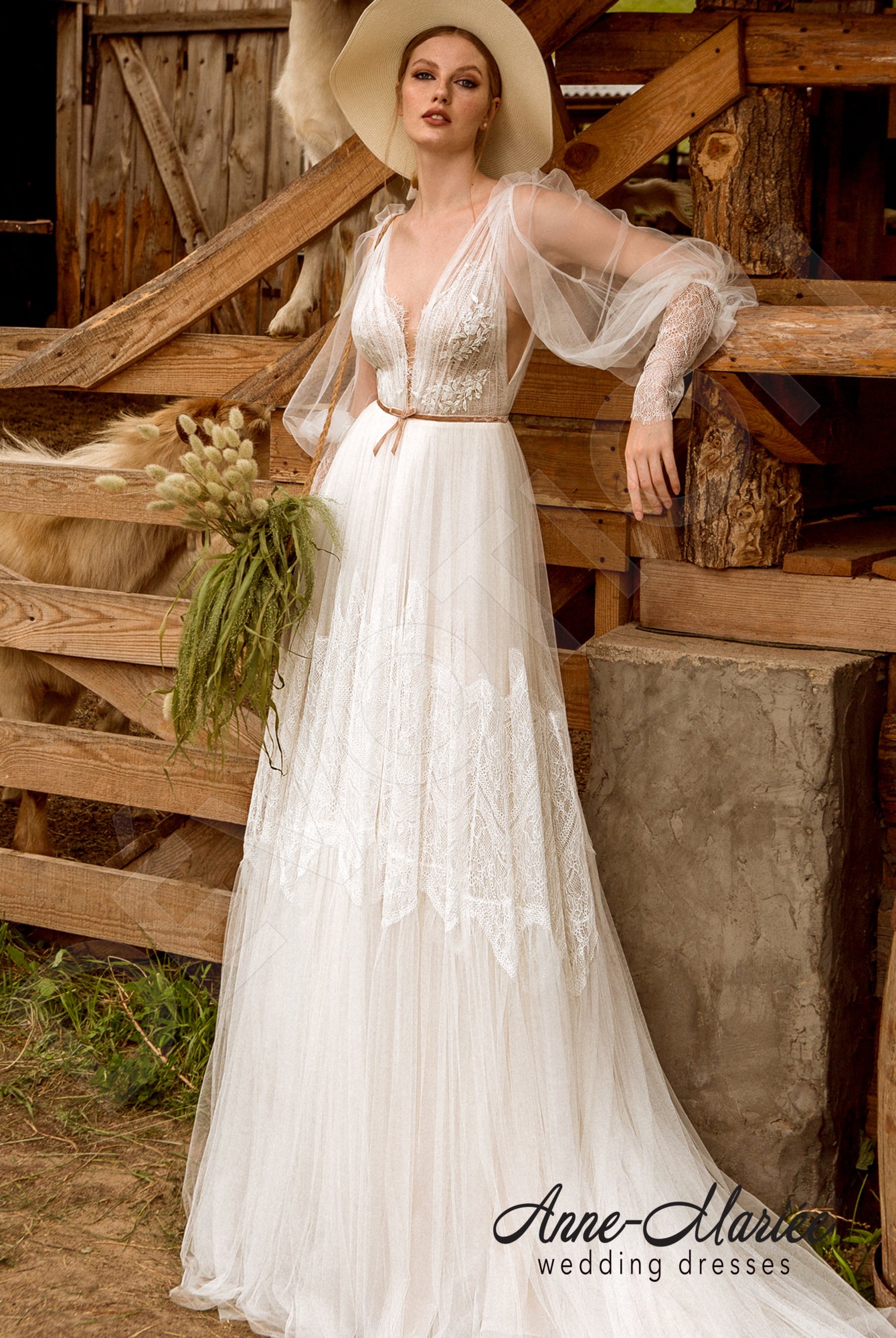 Delain Open back A-line Long sleeve Wedding Dress Front