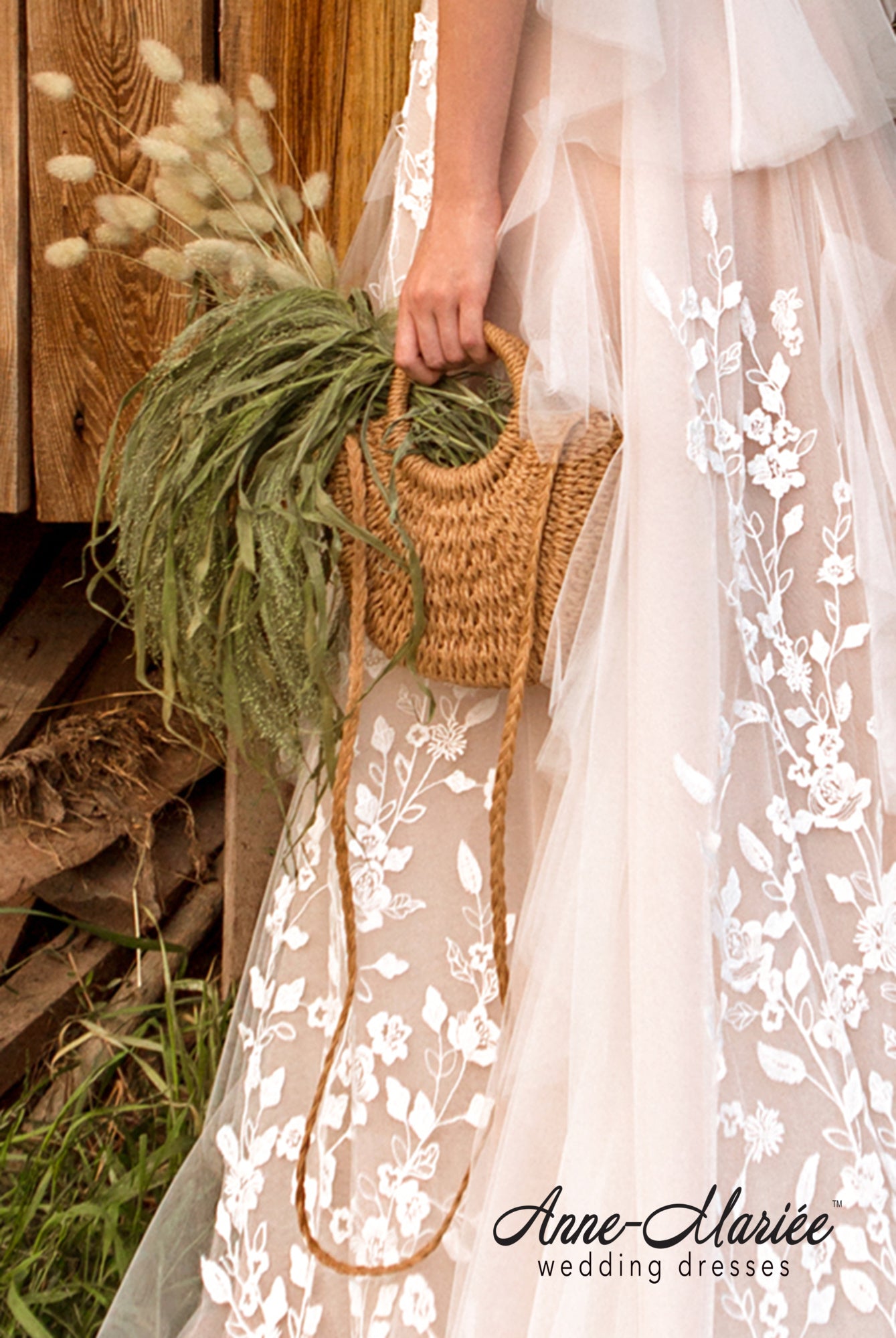Dominic Tulip Deep V-neck Ivory Dustyrose Wedding dress