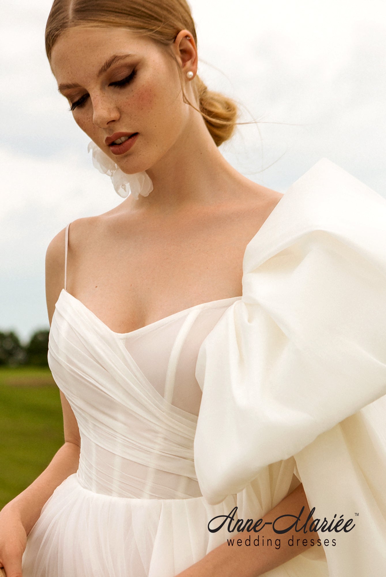 Luiza A-line V-neck Ivory Wedding dress