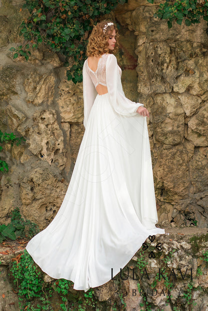 Lunalika Open back A-line Long sleeve Wedding Dress Back