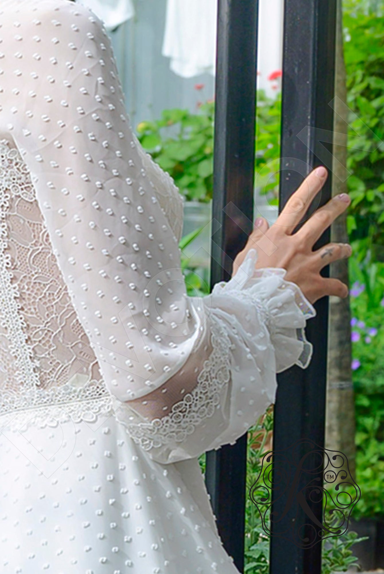 Minori Full back A-line Long sleeve Wedding Dress 5