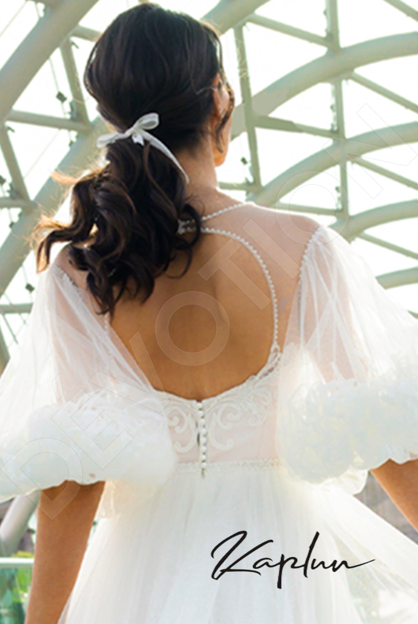 Enton Open back A-line 3/4 sleeve Wedding Dress 3