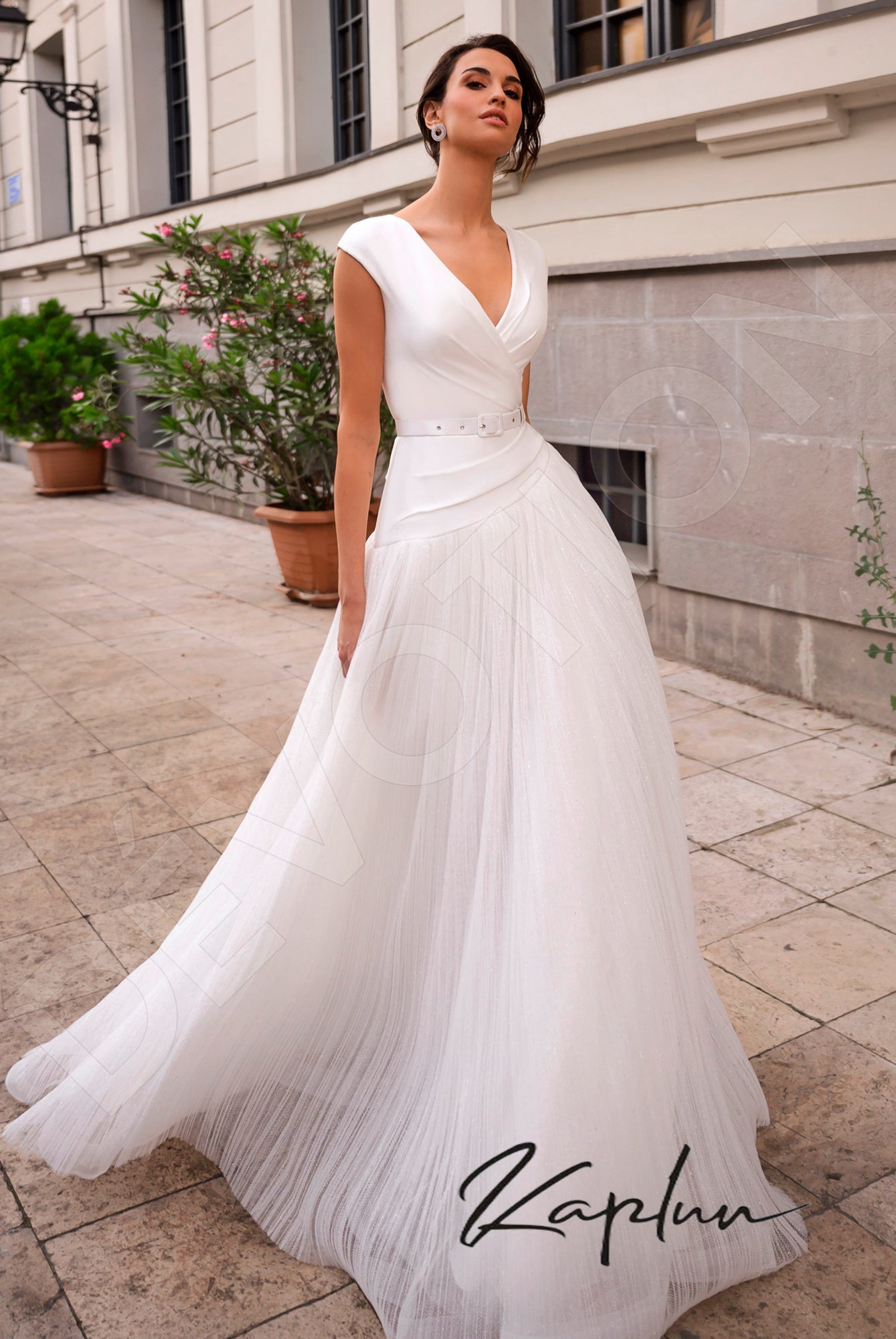 Sofy Full back A-line Sleeveless Wedding Dress Front