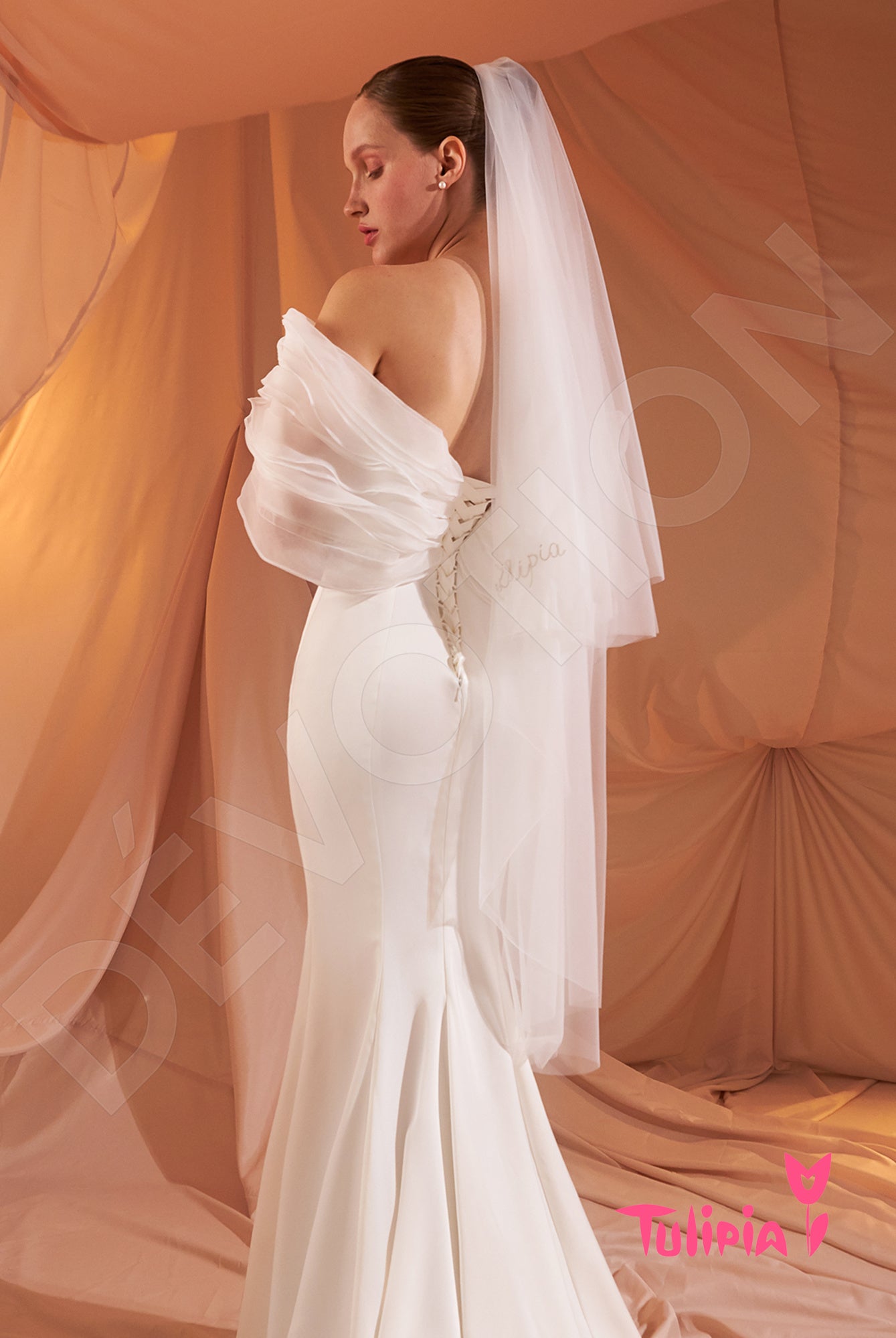 Allegra Trumpet/Mermaid Off-shoulder/Drop shoulders Milk Wedding dress