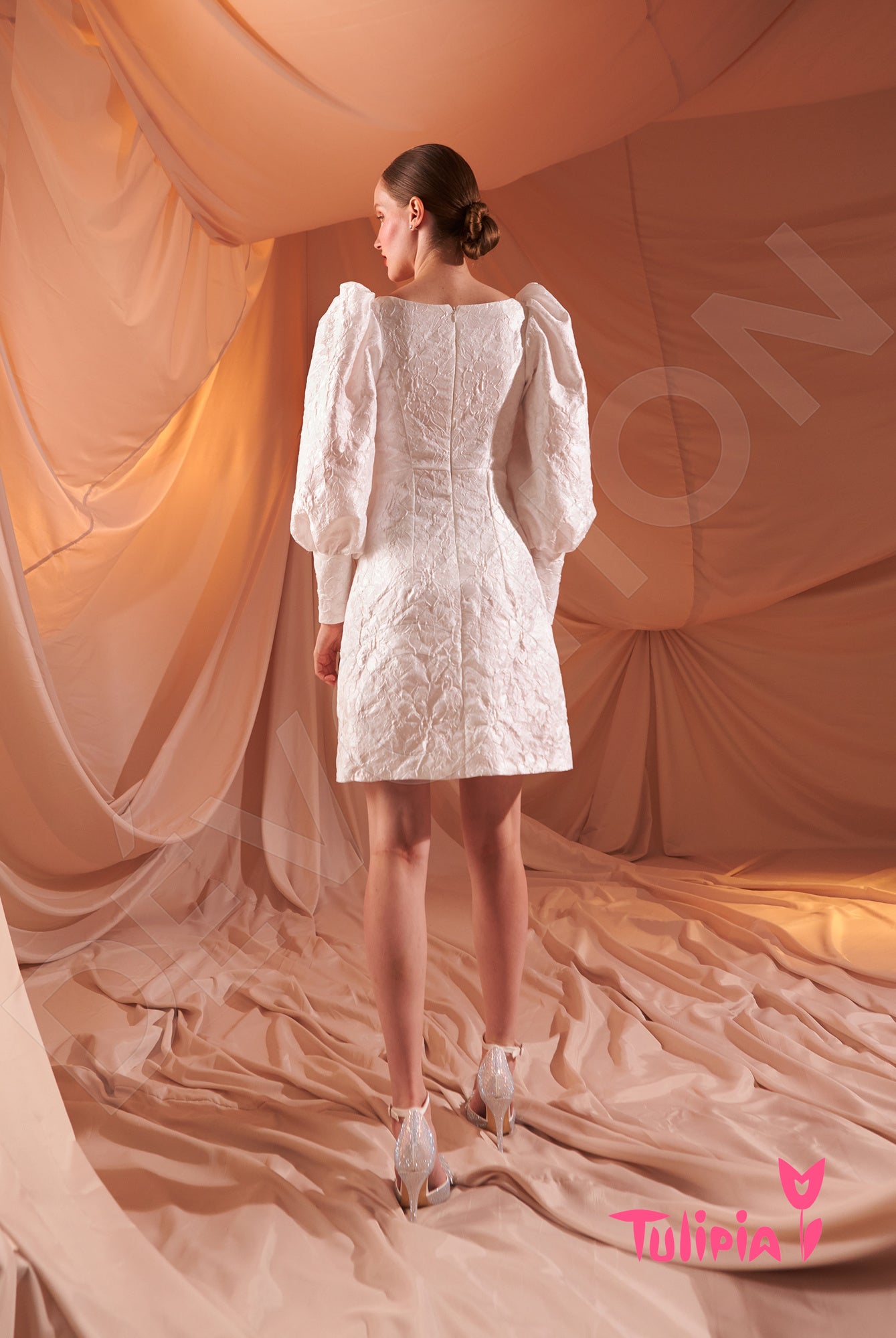Dzholenda Full back Sheath/Column Long sleeve Wedding Dress Back