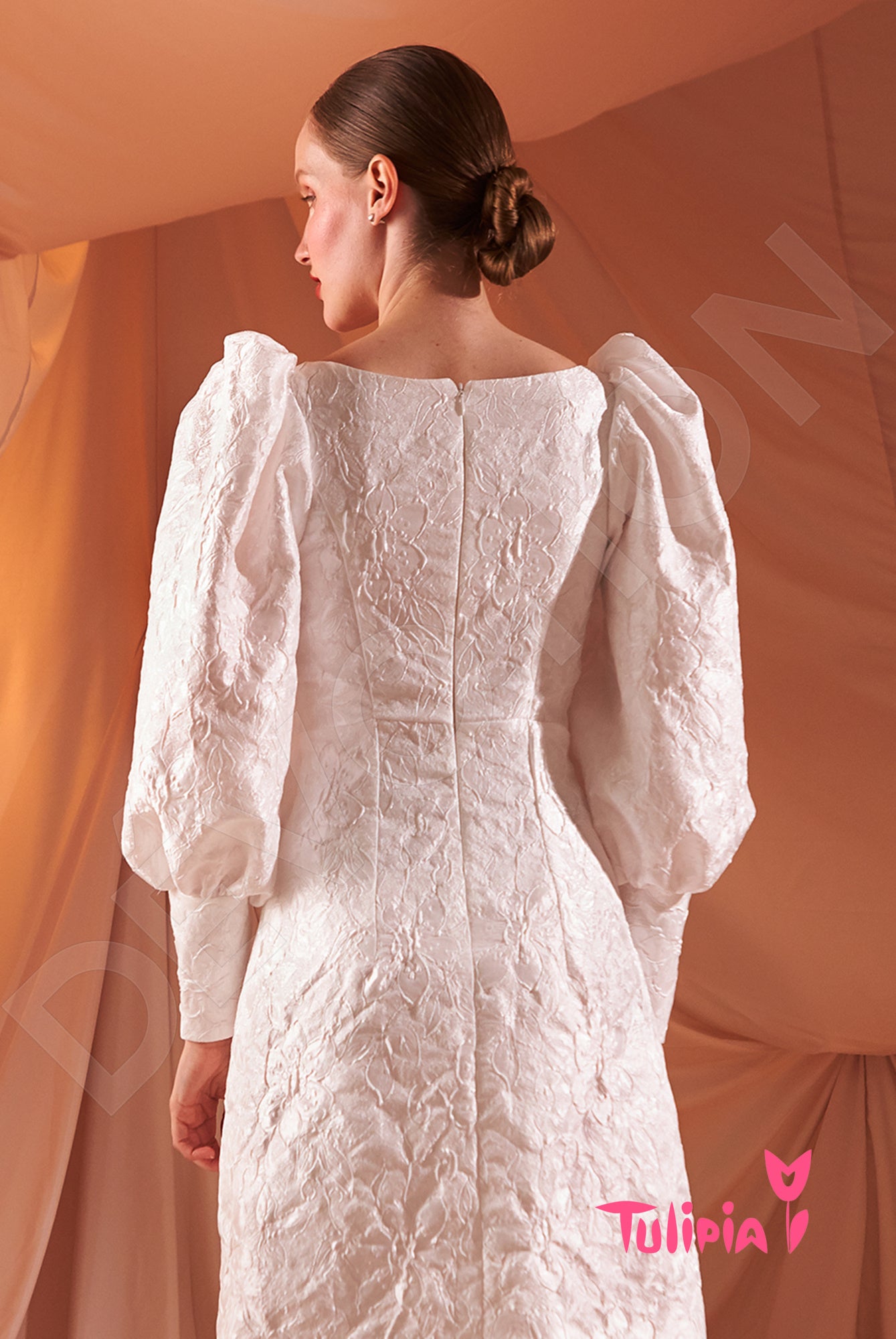 Dzholenda Full back Sheath/Column Long sleeve Wedding Dress 6