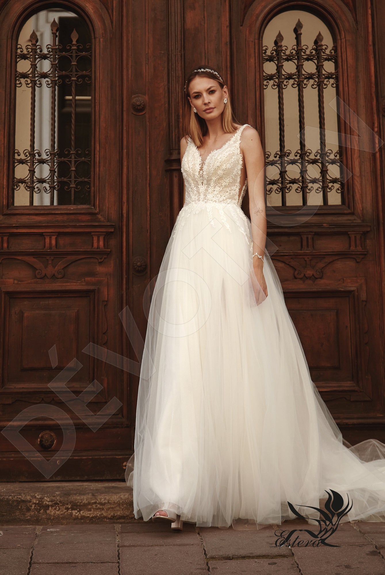 Chiara Open back A-line Sleeveless Wedding Dress 5