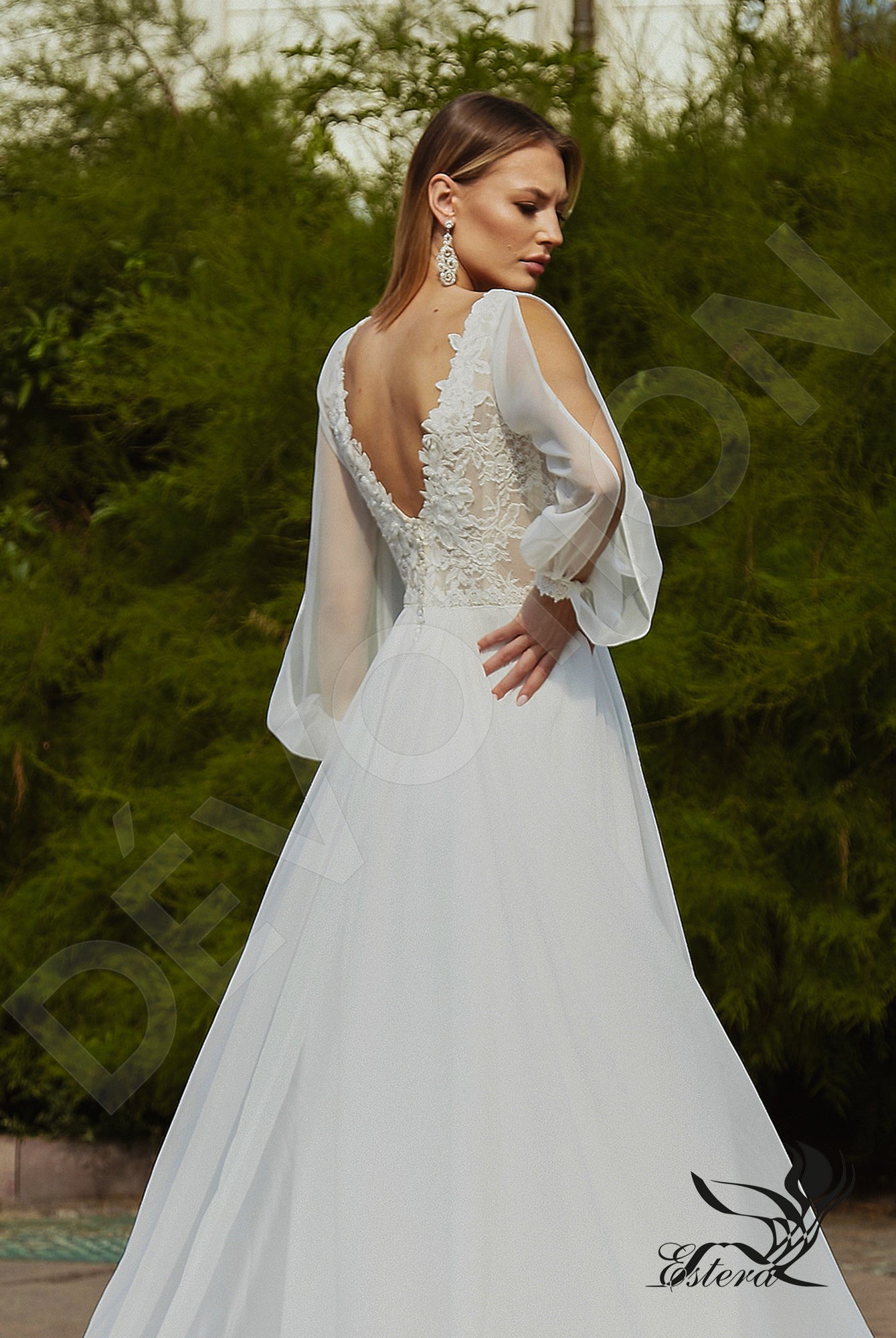 Padia Open back A-line Long sleeve Wedding Dress 5
