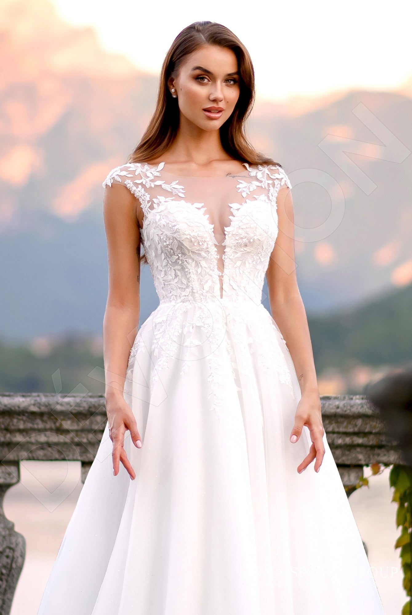 Manana Full back A-line Sleeveless Wedding Dress 4