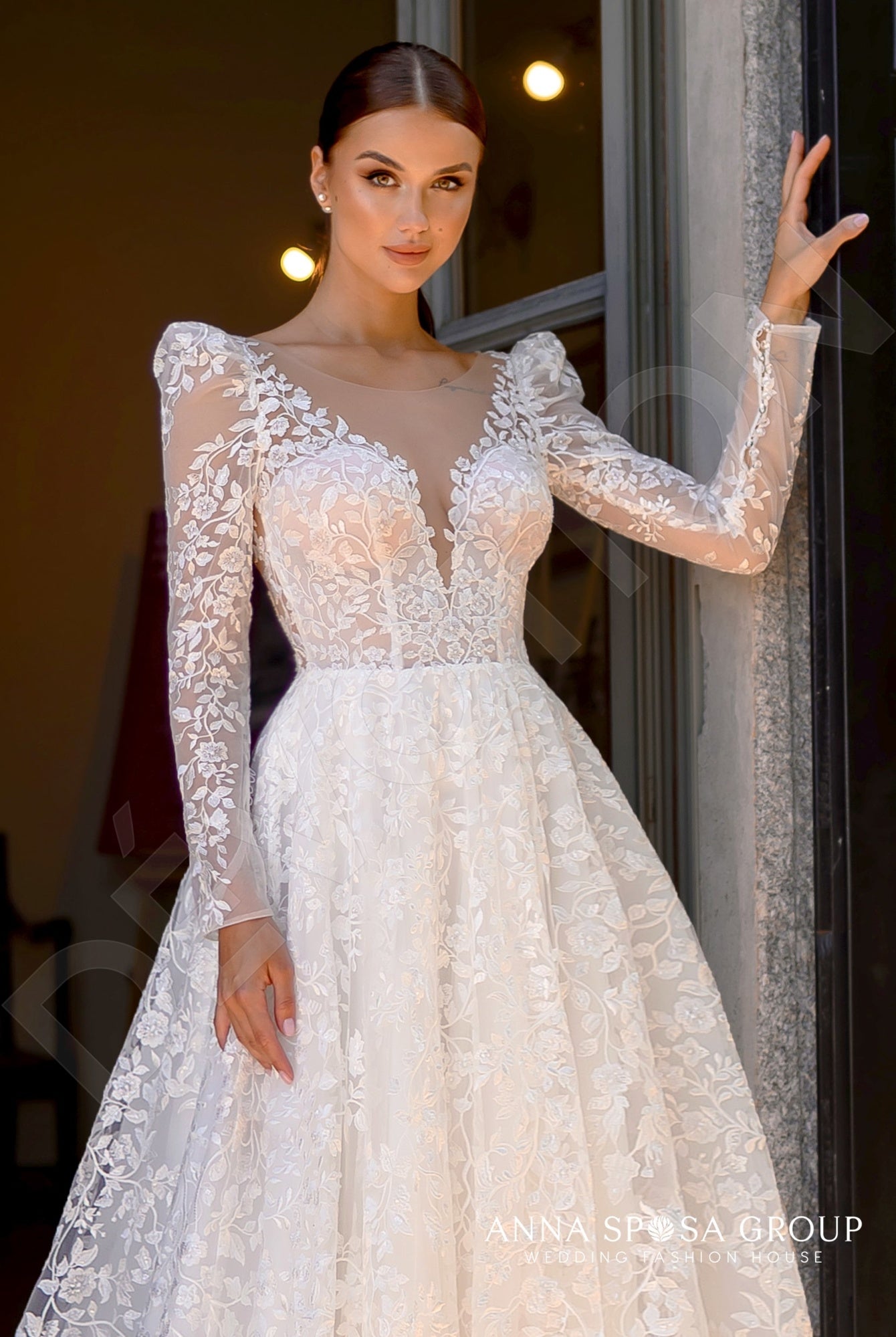 Mayn Open back A-line Long sleeve Wedding Dress 5