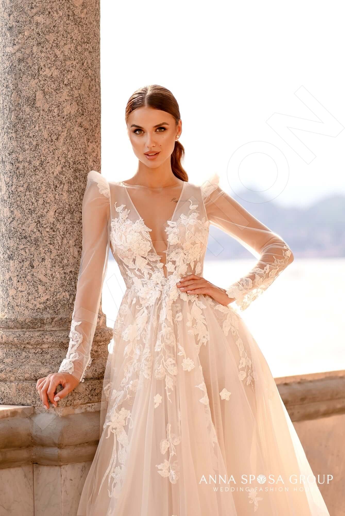 Zhunis Open back A-line Long sleeve Wedding Dress 2